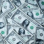 페이가 달라질 수 있는 바레 자격증 협회 1 U.S.A dollar banknotes