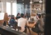 결국 센터는 바레강사를 원합니다 people sitting on chair