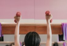 대구 바레 자격증|대구 최초 마이바레 지도자반, 본사 직강 교육 woman in black tank top and black shorts doing yoga